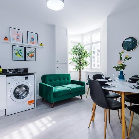 Beechwood Lodge Serviced Apartment Coventry Buitenkant foto