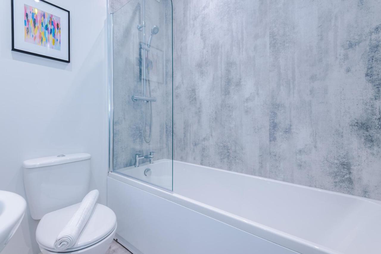 Beechwood Lodge Serviced Apartment Coventry Buitenkant foto