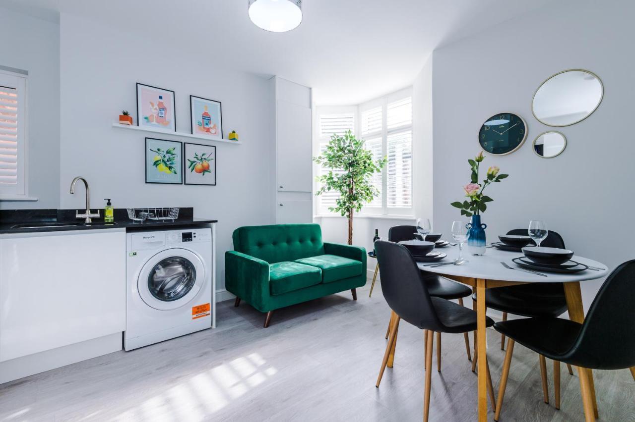 Beechwood Lodge Serviced Apartment Coventry Buitenkant foto