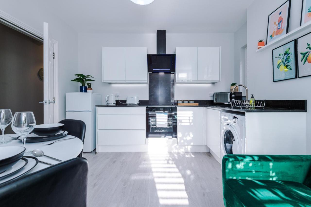 Beechwood Lodge Serviced Apartment Coventry Buitenkant foto