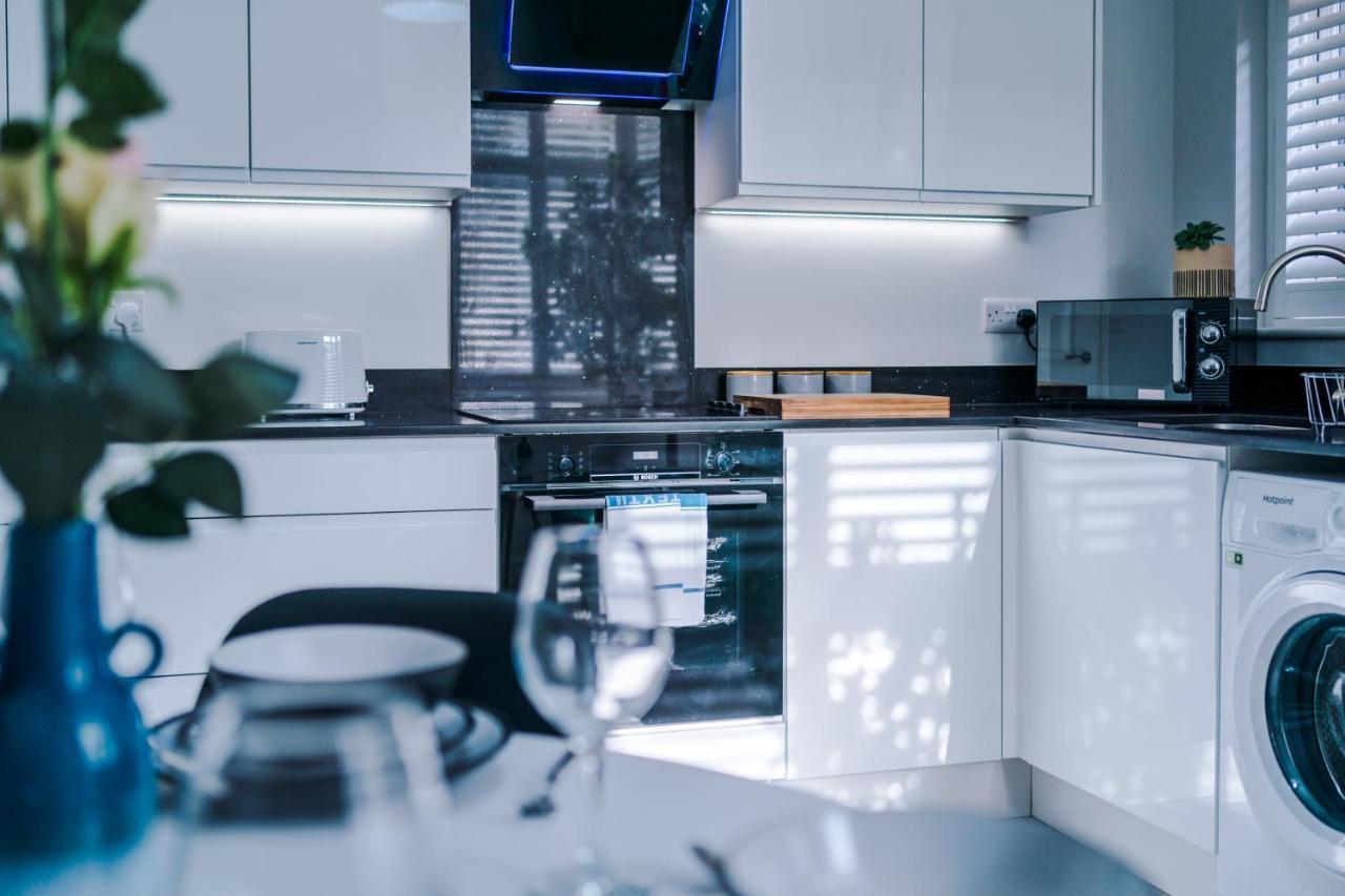 Beechwood Lodge Serviced Apartment Coventry Buitenkant foto