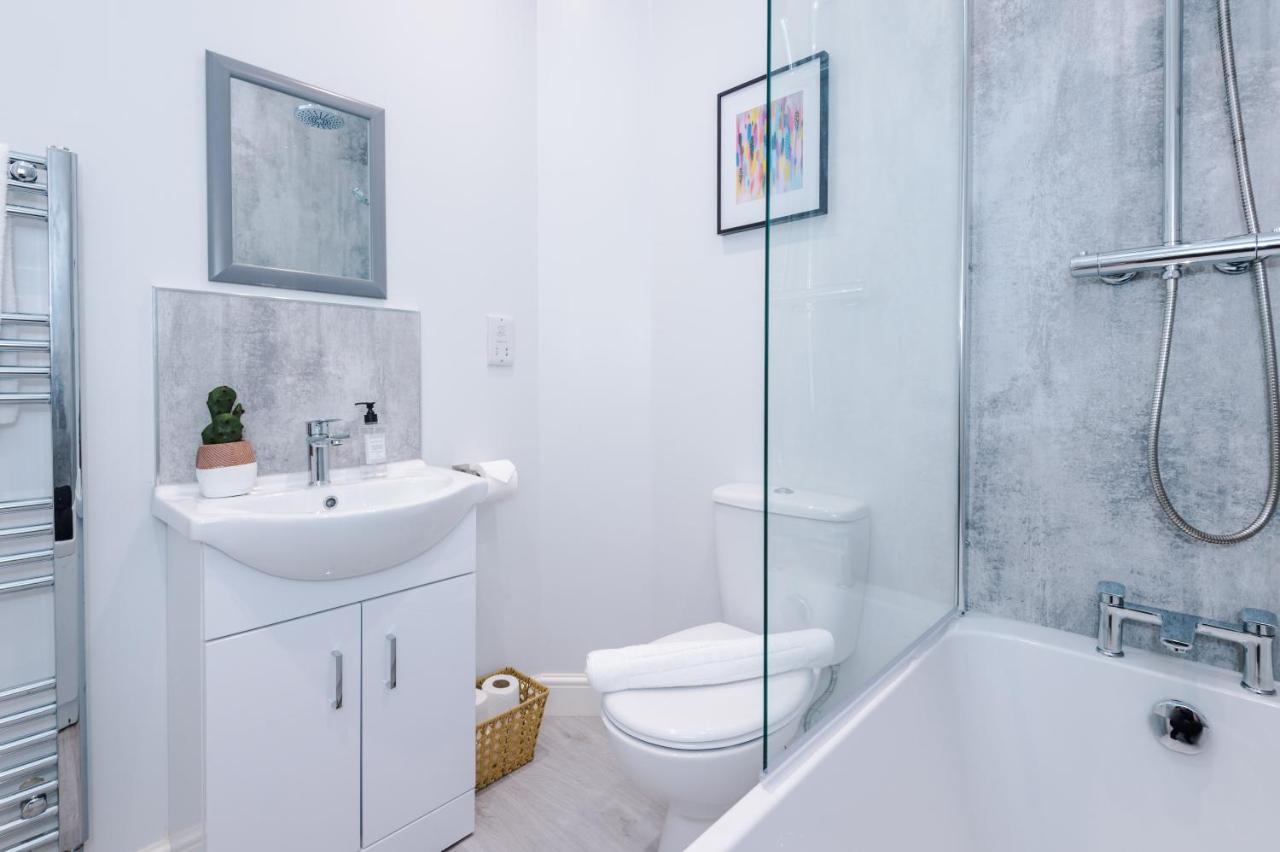 Beechwood Lodge Serviced Apartment Coventry Buitenkant foto