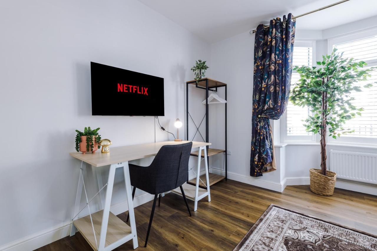Beechwood Lodge Serviced Apartment Coventry Buitenkant foto